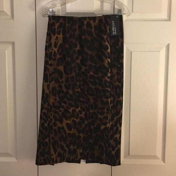 Lane Bryant Leopard Print Midi Pencil Skirt - Picture 2 of 4
